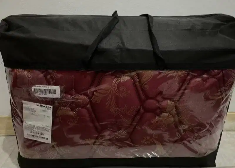 Kasur lipat in the box ( merah marroon)