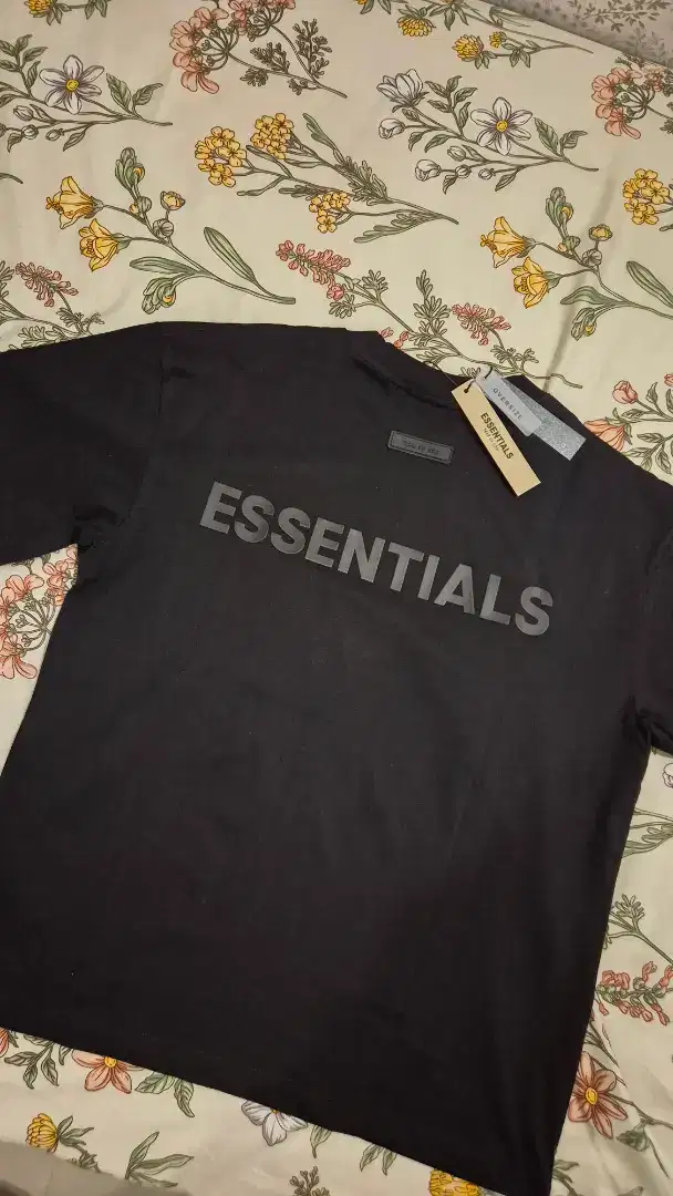 Essentials Black On Black (Ghoib)