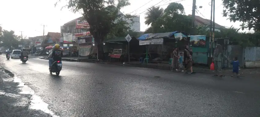 Tanah & Bangunan Di jalan pasar Rau