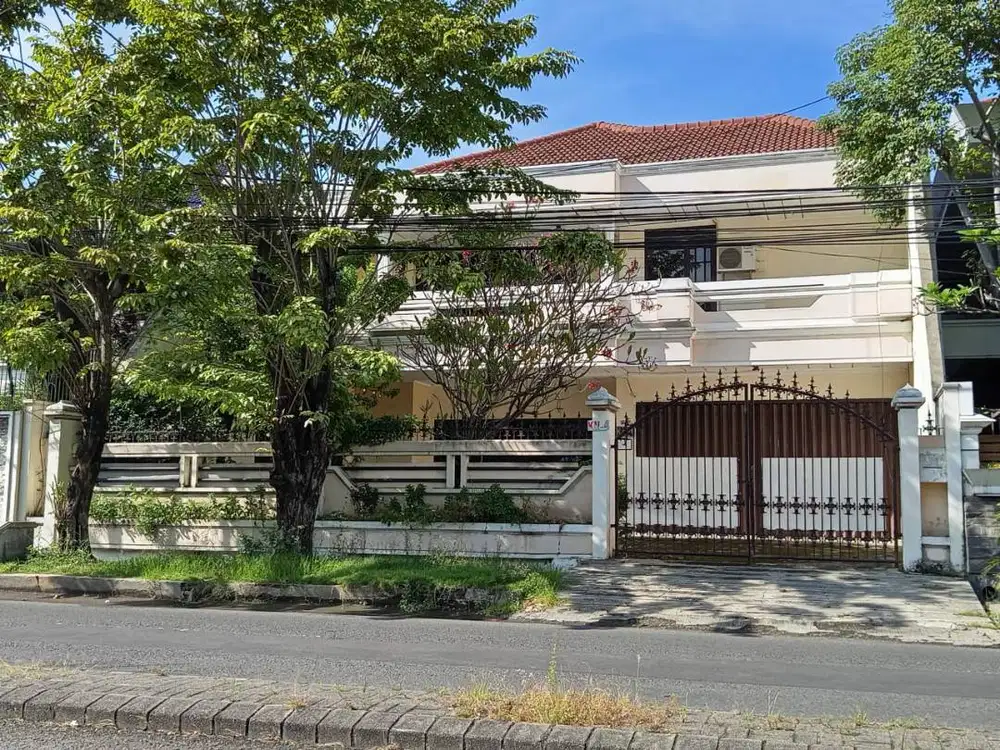 JUAL CEPAT RUMAH RAYA SATELIT LUAS TANAH 450M2