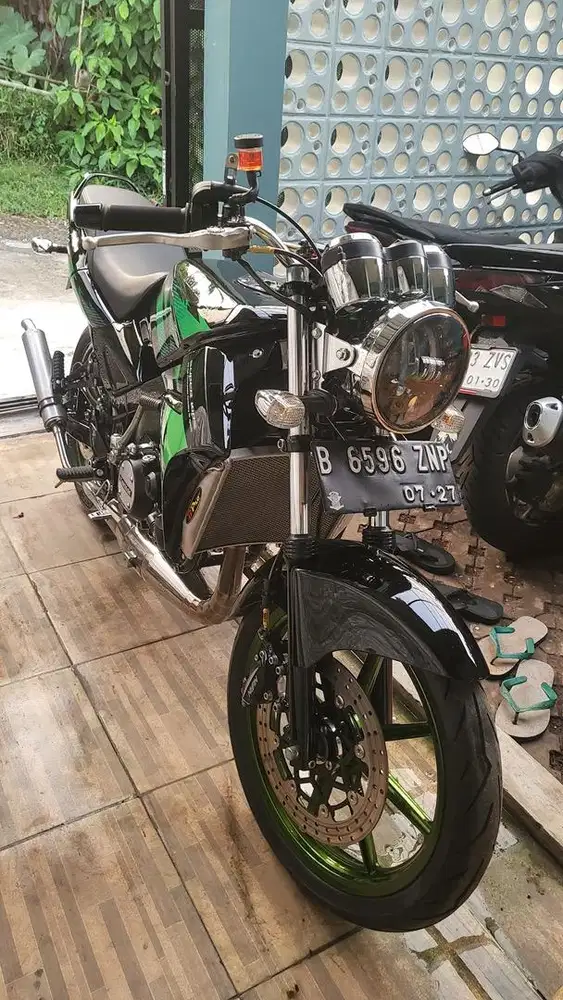 Kawasaki Ninja R 2013