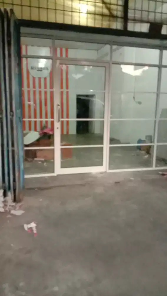 Pintu sekat partisi kaca