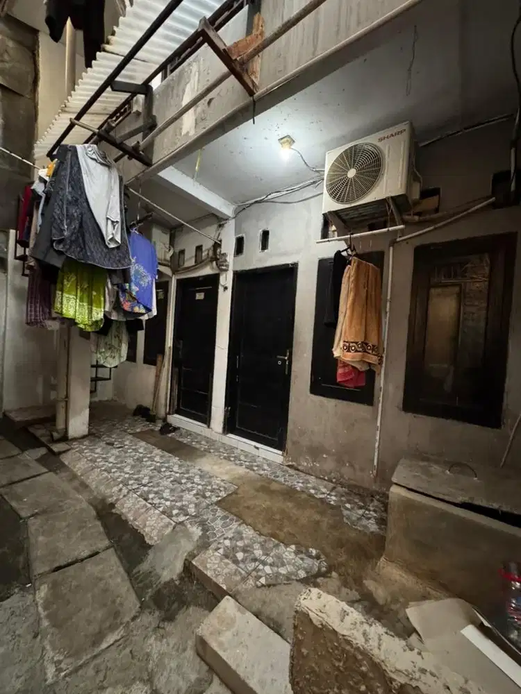 Dijual Rumah Kontrakan 4 pintu