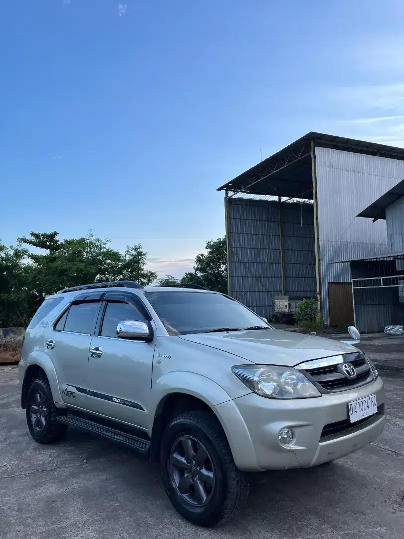 Fortuner 2.7 Type V 4X4 Automatic