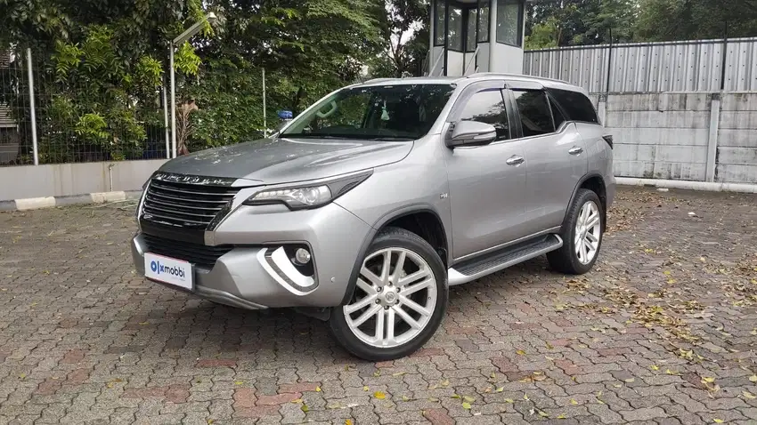 DP RENDAH - Toyota Fortuner 2.7 4x2 SRZ Bensin-AT 2016