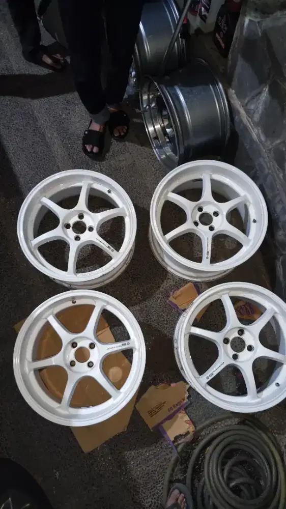 Velg R18 4x100 Advan RG