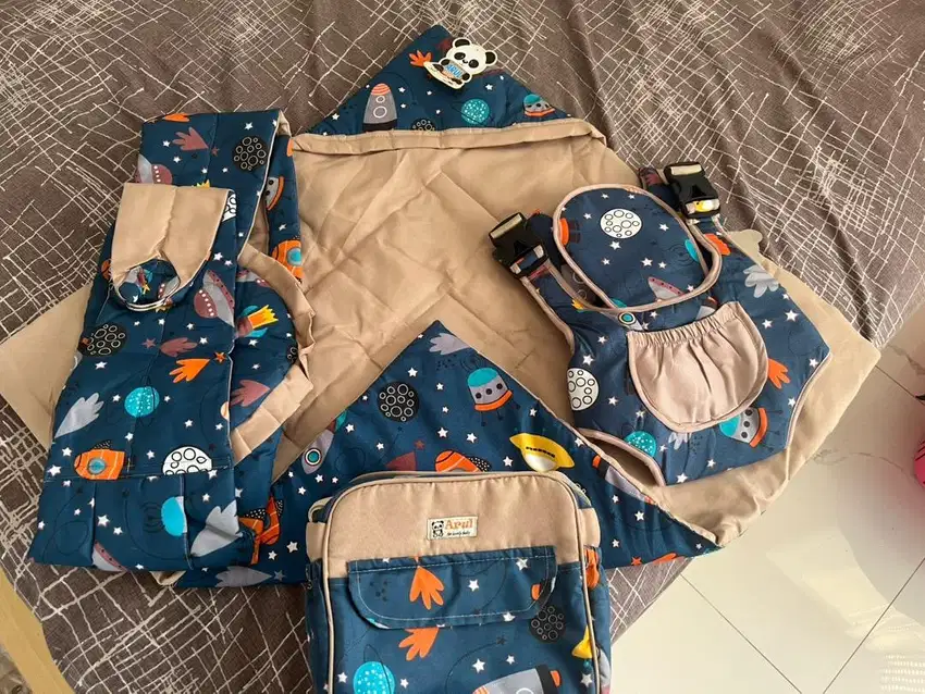 1 set perlengkapan bayi ( New)