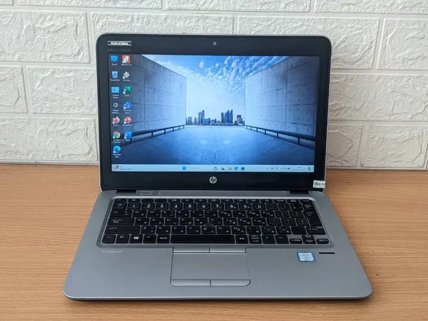 Laptop HP Elitebook 820, Second Pemakaian Normal