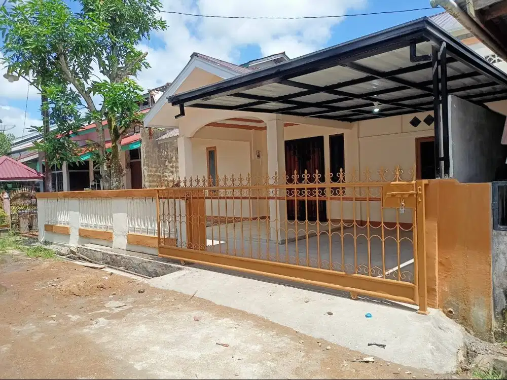 JUAL RUMAH DI AYANI 2 KUBU RAYA