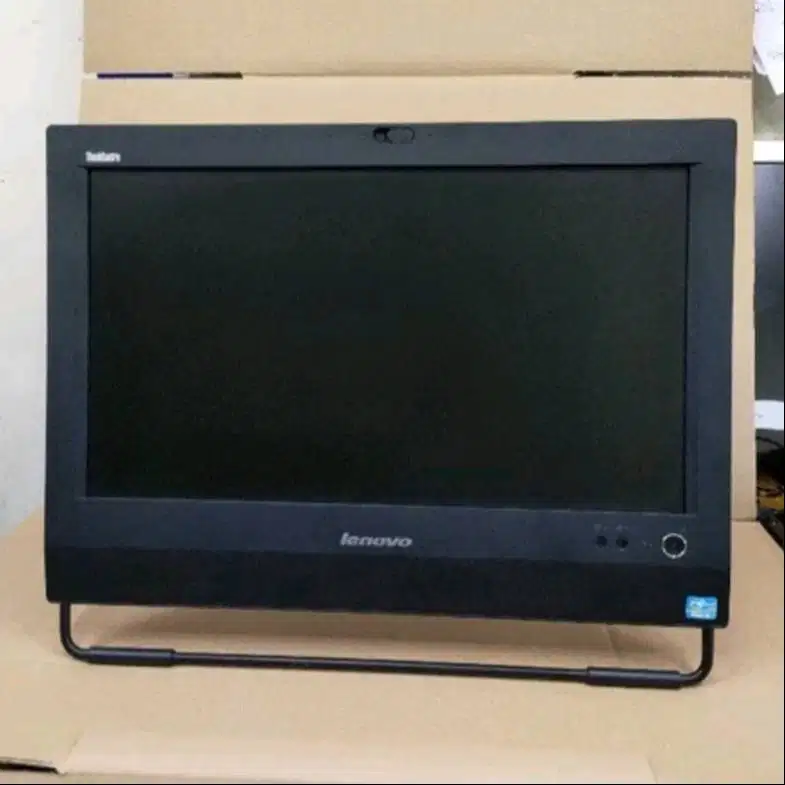 PC ALL IN ONE LENOVO CORE I 5 2400S.RAM 8 GB.SSD 256 GB D-ZC