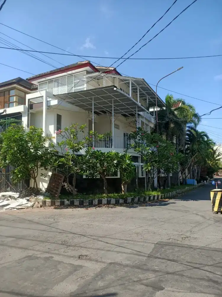 Dijual rumah dharmahusada permai 1 dekat galaxy mall