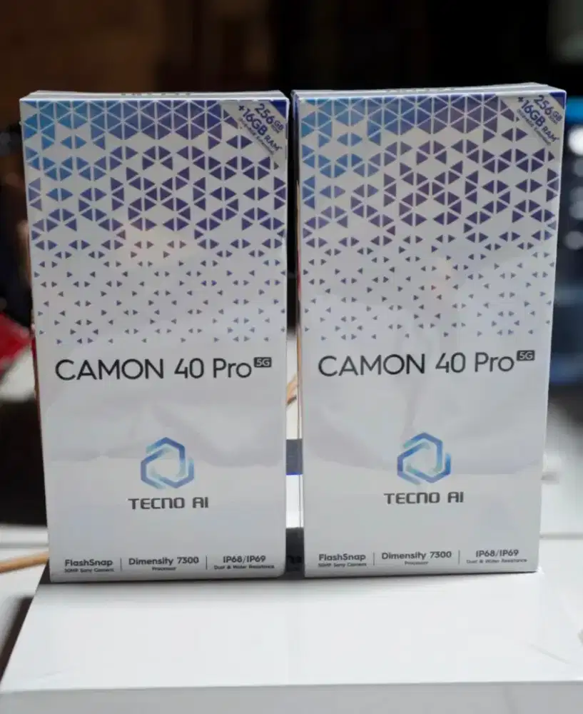 Tecno Camon 40 Pro 5G 8+8/256 Garansi Resmi Baru Dan segel