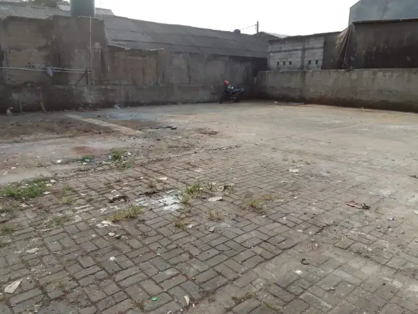 Disewakan Lahan kosong luas 300 m3
