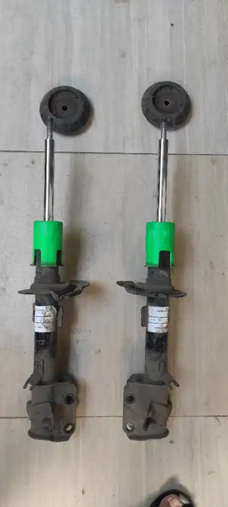 Shock depan suzuki ertiga