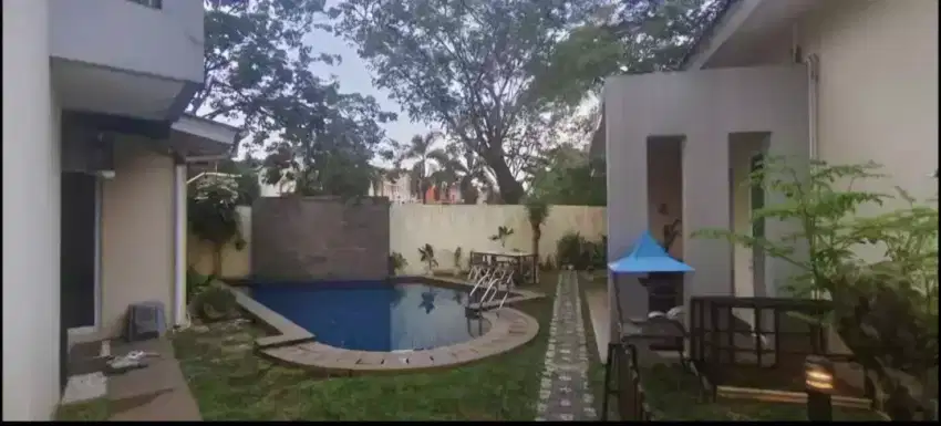 Jual Cepat, Rumah Seperti Resort dengan private Pool di Delatinos BSD