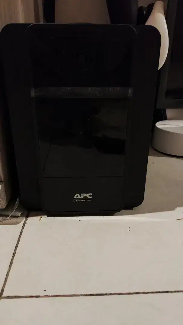 Ups APC second like new