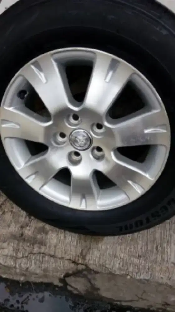 Velg Toyota Alphard R.16 ori