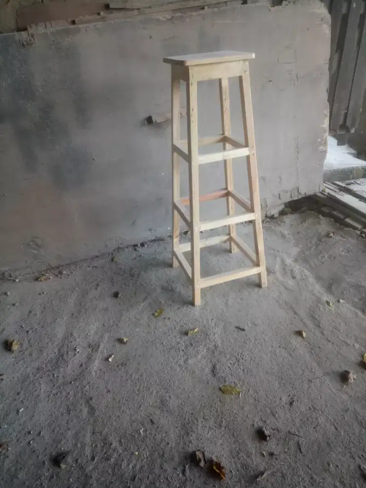 Kursi tinggi jati Belanda