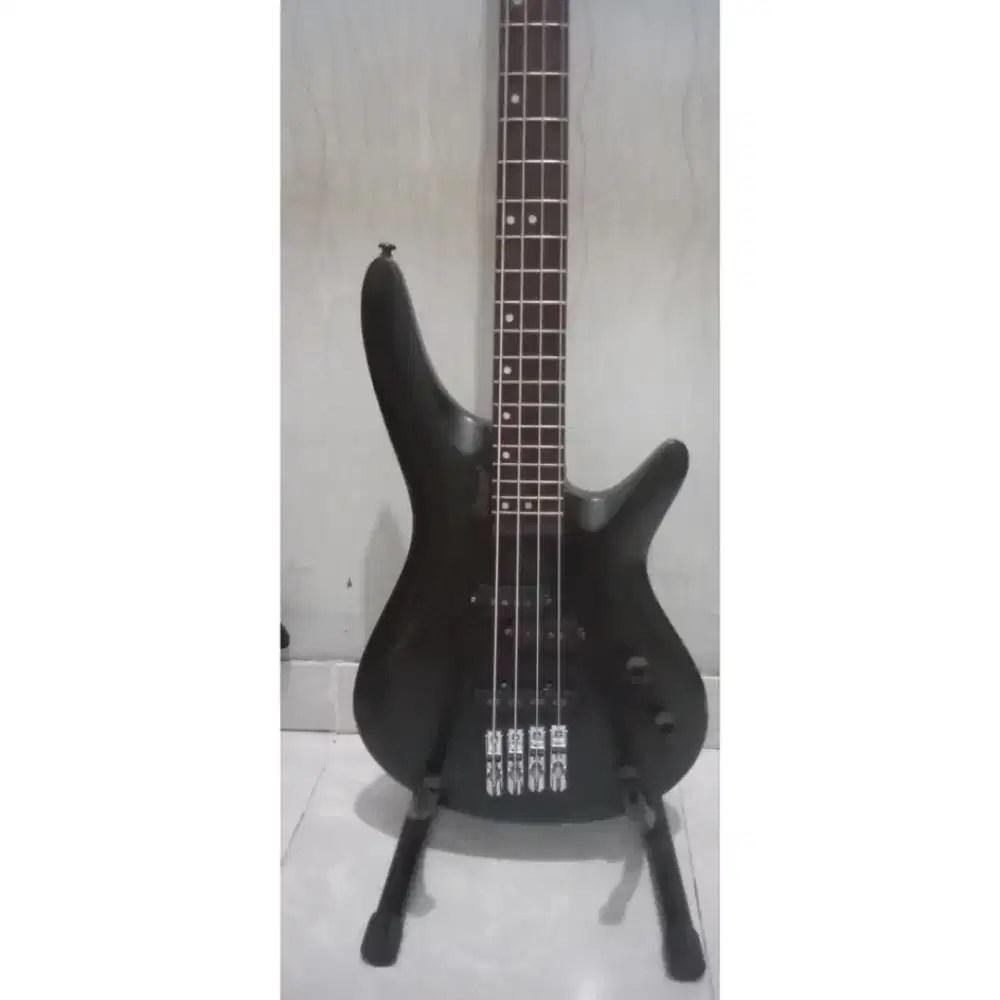 Gitar bass Gilmore siap pakai di jamin asyik