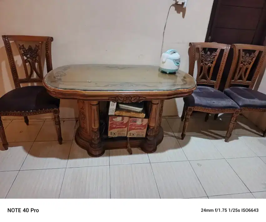 Dijual meja makan jati