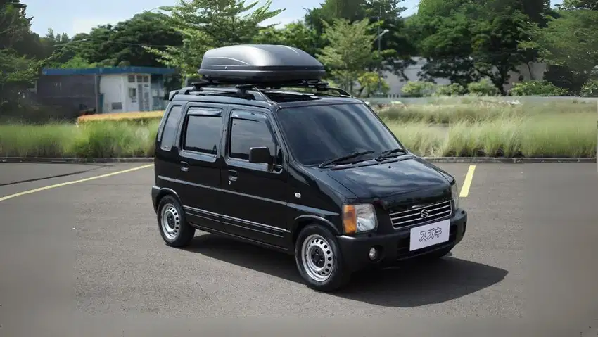 Karimun kotak GX 2004 hitam two tone