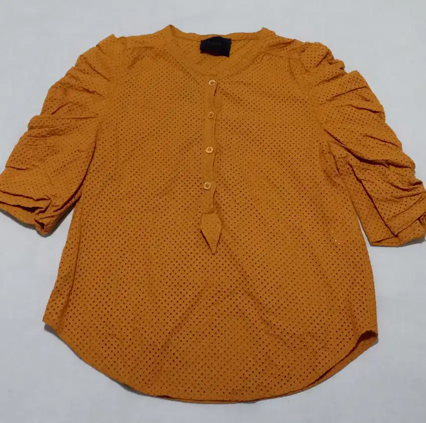 Atasan katun made in Eropa