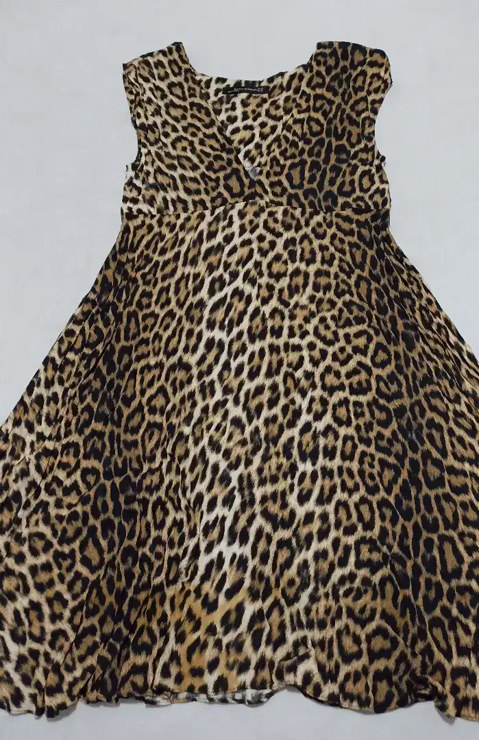 Dress ZARA motif macan