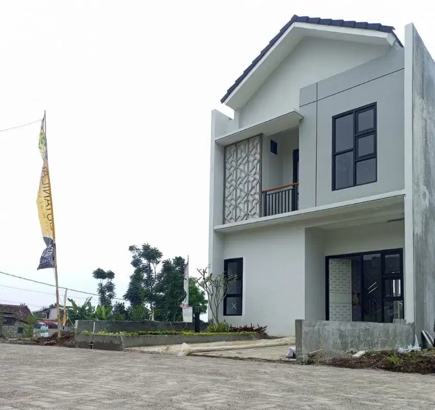 Dp 19 Jt all in, Hunian Nuansa Villa di Cisarua dekat Statsion Whoosh