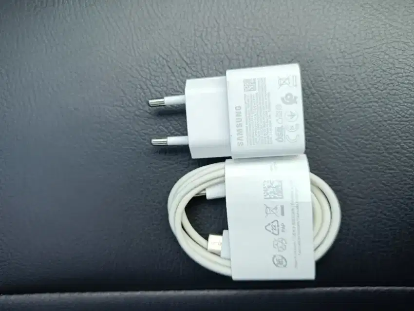 Fastcaharging plus kabel data type C samsung 25 watt oroginal