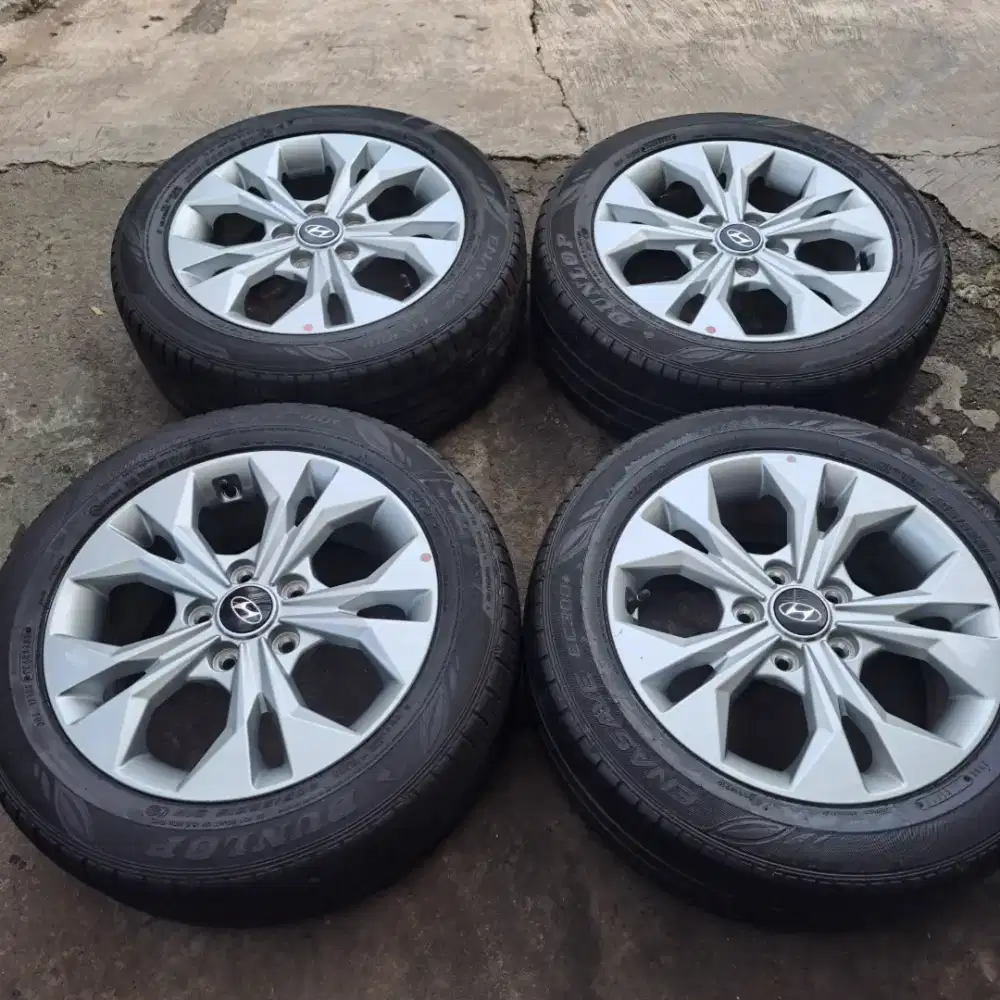 Velg dan ban r16 hyundai stargazer original cocok buat ertiga new cary