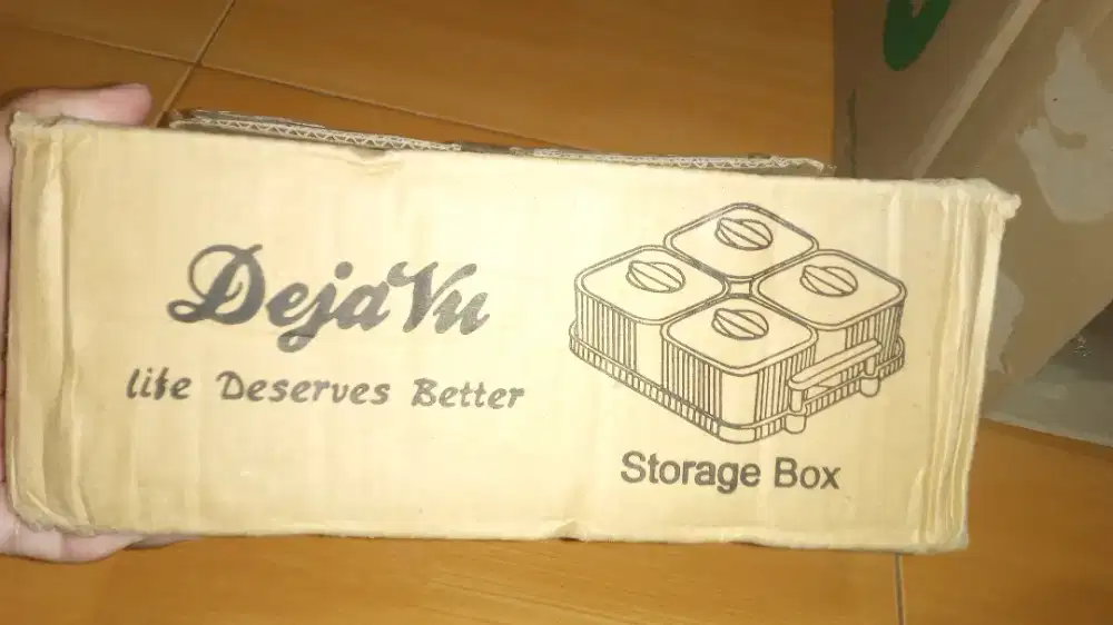 Toples kotak akrilik + nampan