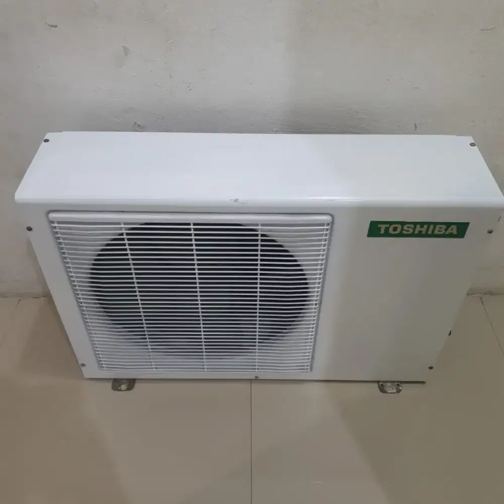 Second Ac Outdoor toshiba 3/4pk ( ori dan Dingin)