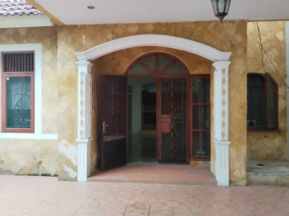 Jual rumah di taman harapan baru