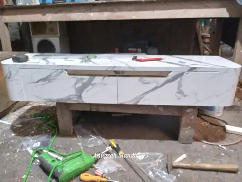 Meja tv minimalis moulding pvc