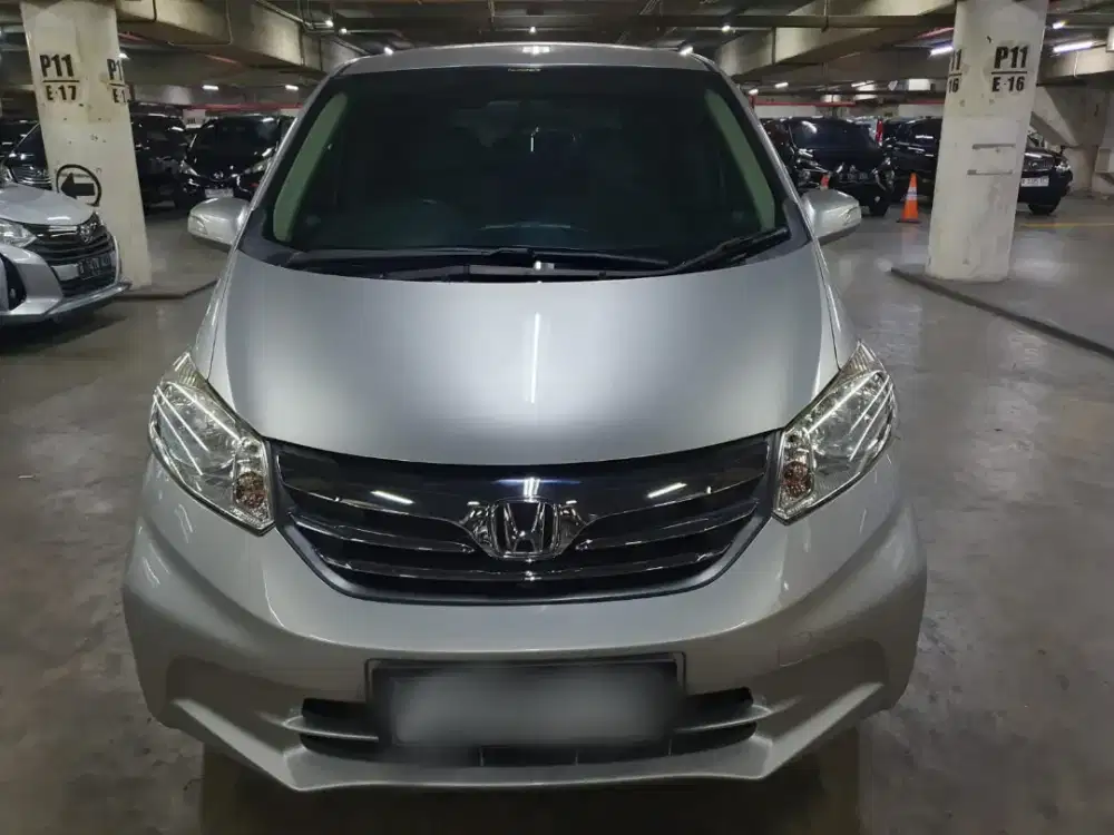 Honda Freed PSD 2013 E AT FullOriginal SepertiBaru Gresssssss Istimewa