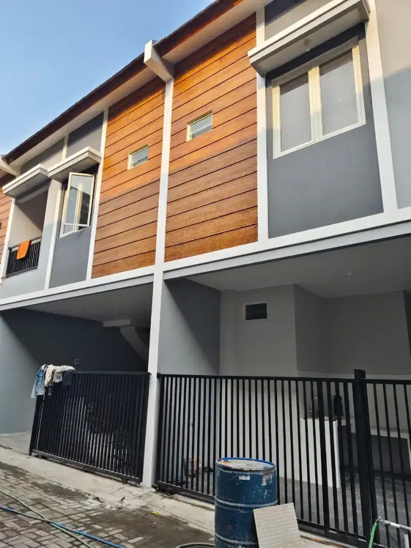 Dekat PETRA‼️Rumah Kost Murah Kutisari Surabaya