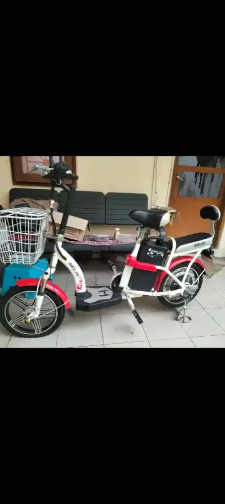 Sepeda listrik selis