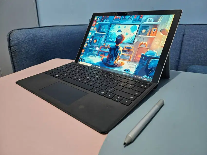 Microsoft Surface Pro 4 With Surface Pen & Original Keyboard (MULUS)