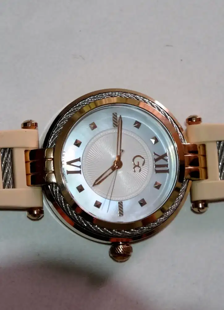 Preloved Guess Collection ladies watch