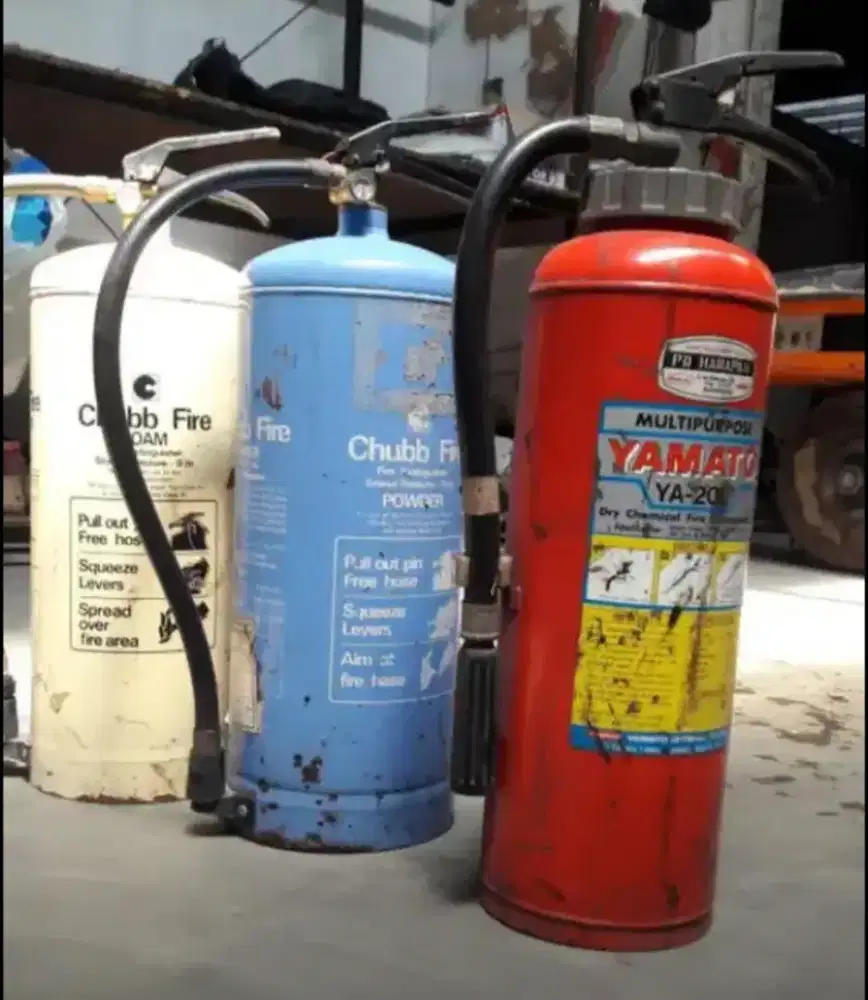 Pemadam api Chubb,Yamato isi powder ada 10 berat 9 kg