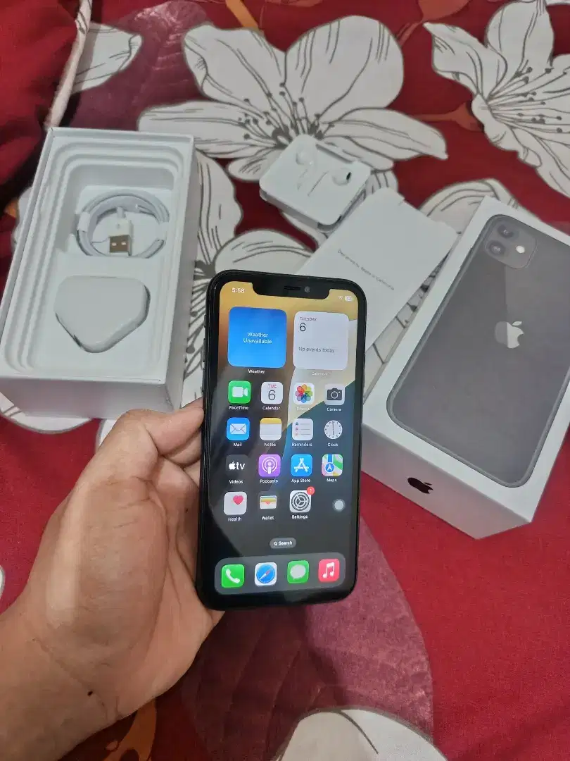 IPHONE 11 128GB FULLSET INTER ALL OPERATOR SECOND