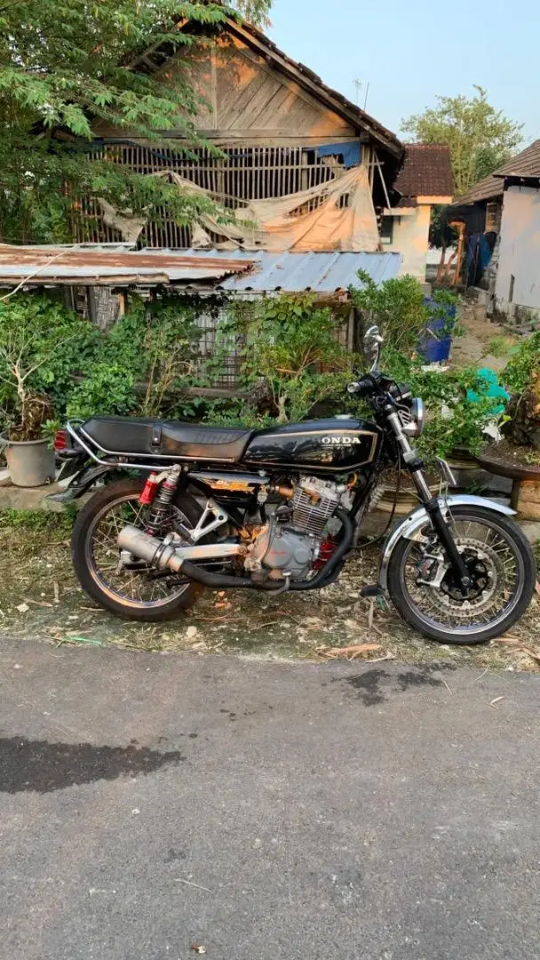 GL 100 custom 2 silinder