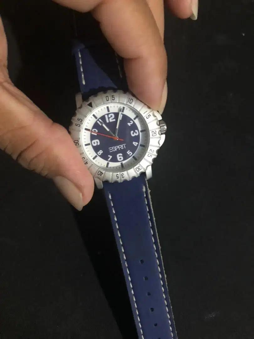 Jam esprit bagus