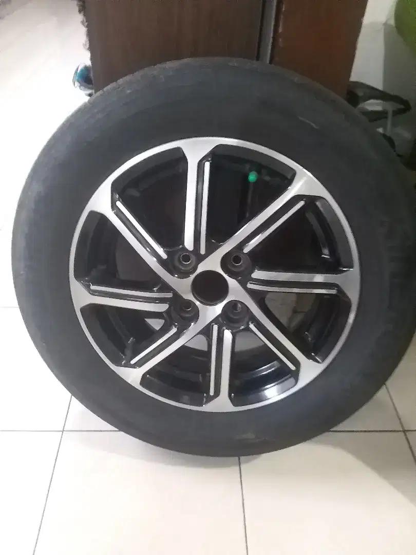 Velg serep ori toyota calya 2022