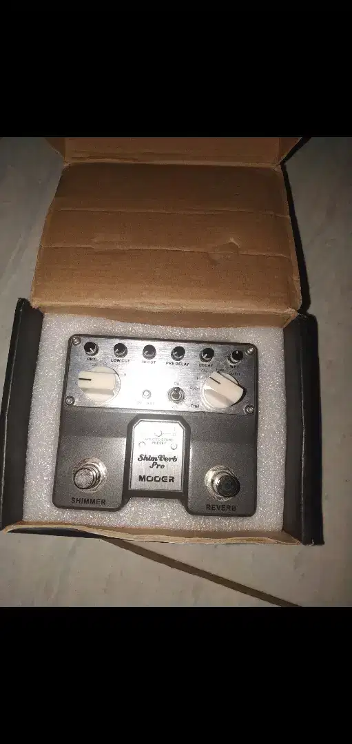 Efek gitar mooer shimmer dan reverb mantap like new