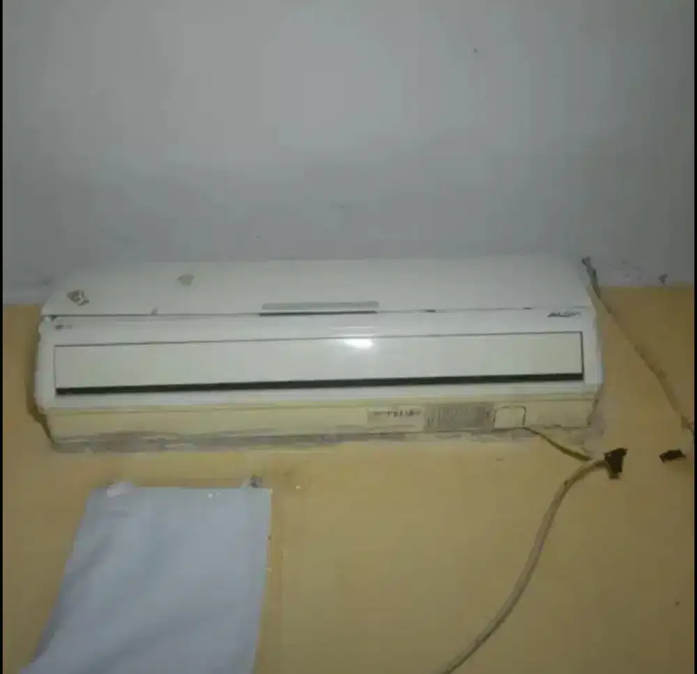 DIJUAL AC MERK LG 1 PK