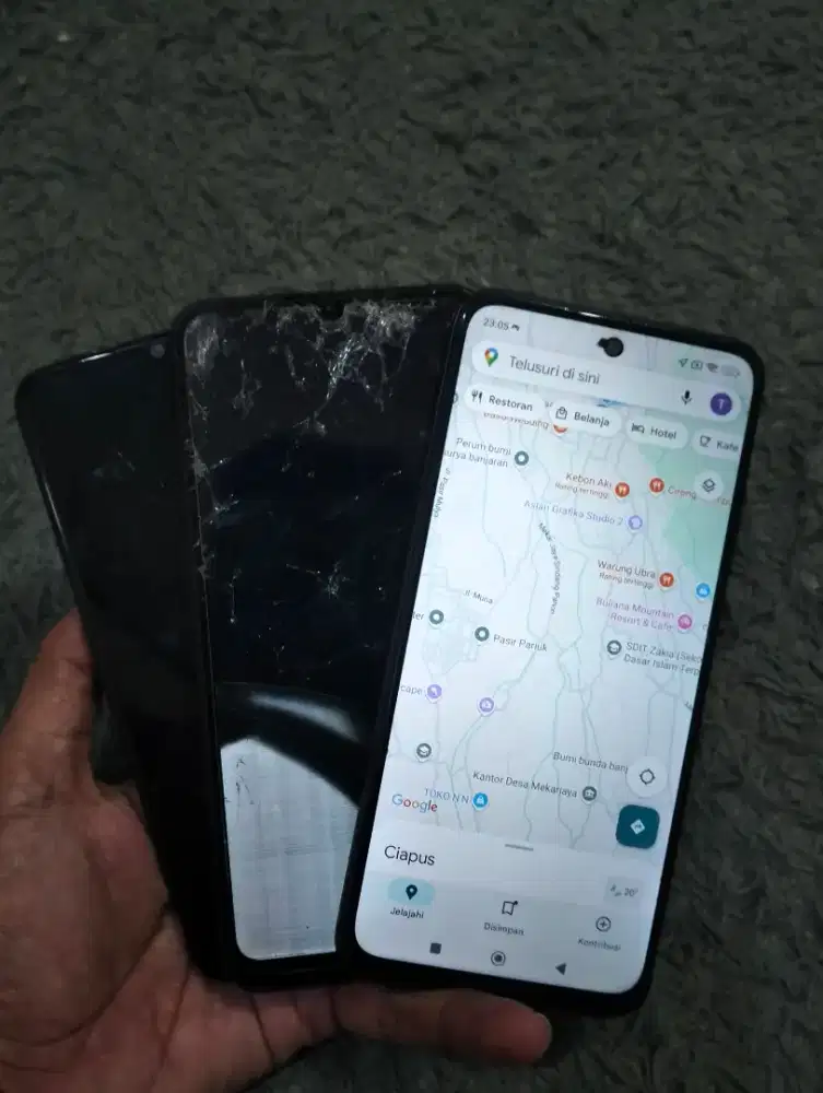 Di cari hp rusak