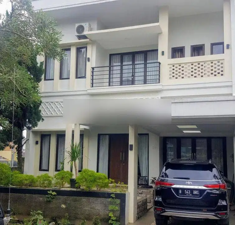Rumah Mewah Super Luas, Dalam Cluster di Bnr