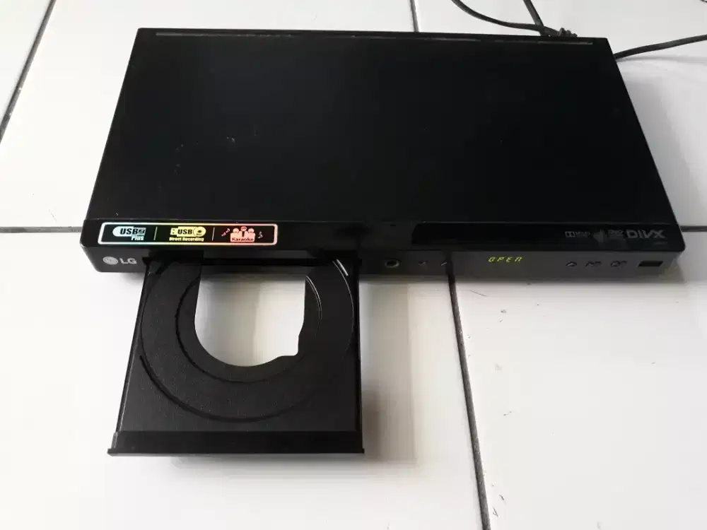 DVD merk LG type DP547(ongkir sendiri)