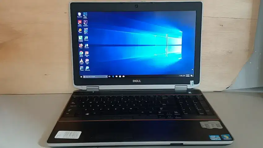 Laptop dell latitude e6520 core i7 gen2 dual VGA Nvidia dan Intel hd